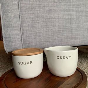 Sugar and cream set